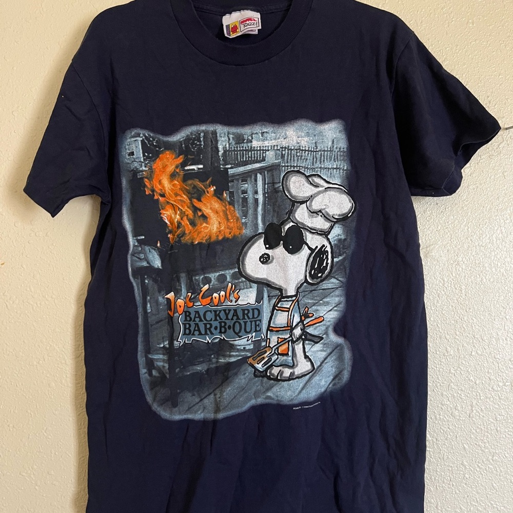 Vintage Snoopy Peanuts Joe Cool BBQ tee